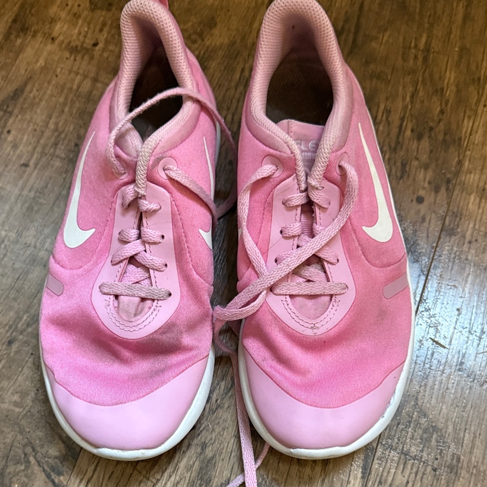 Nike Girls Flex Pink Sneakers